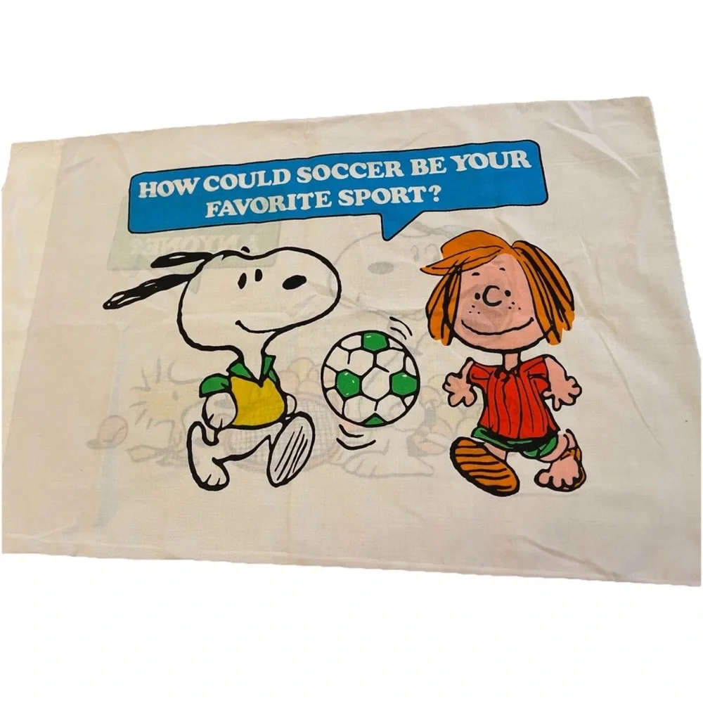 Vintage 1970s Peanuts Soccer Tennis Pillowcase snoopy Woodstock peppermint patty